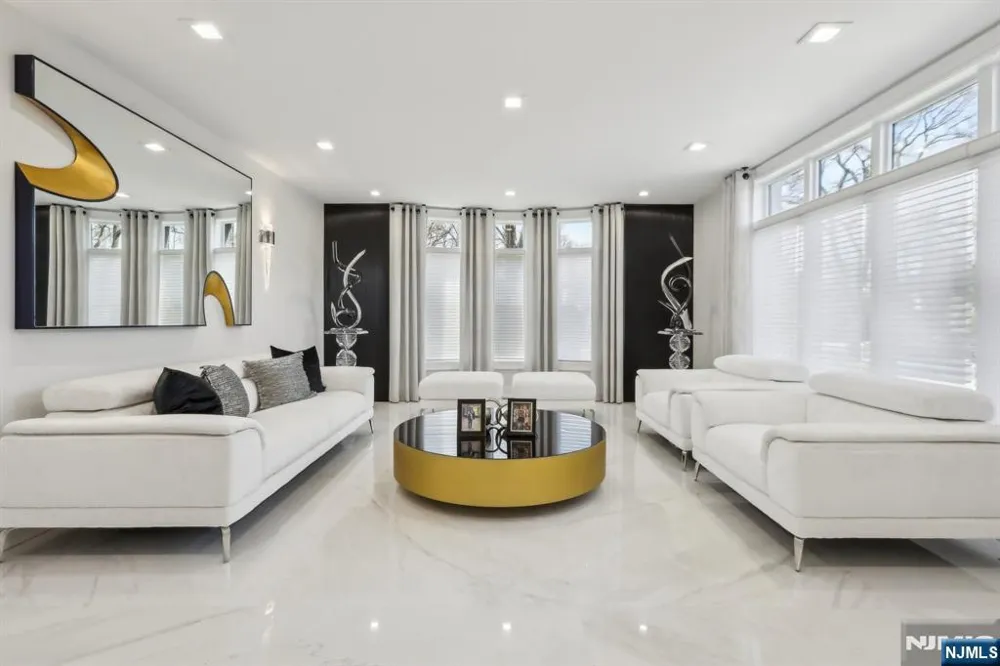 63 Roberts Road Englewood Cliffs, NJ 07632