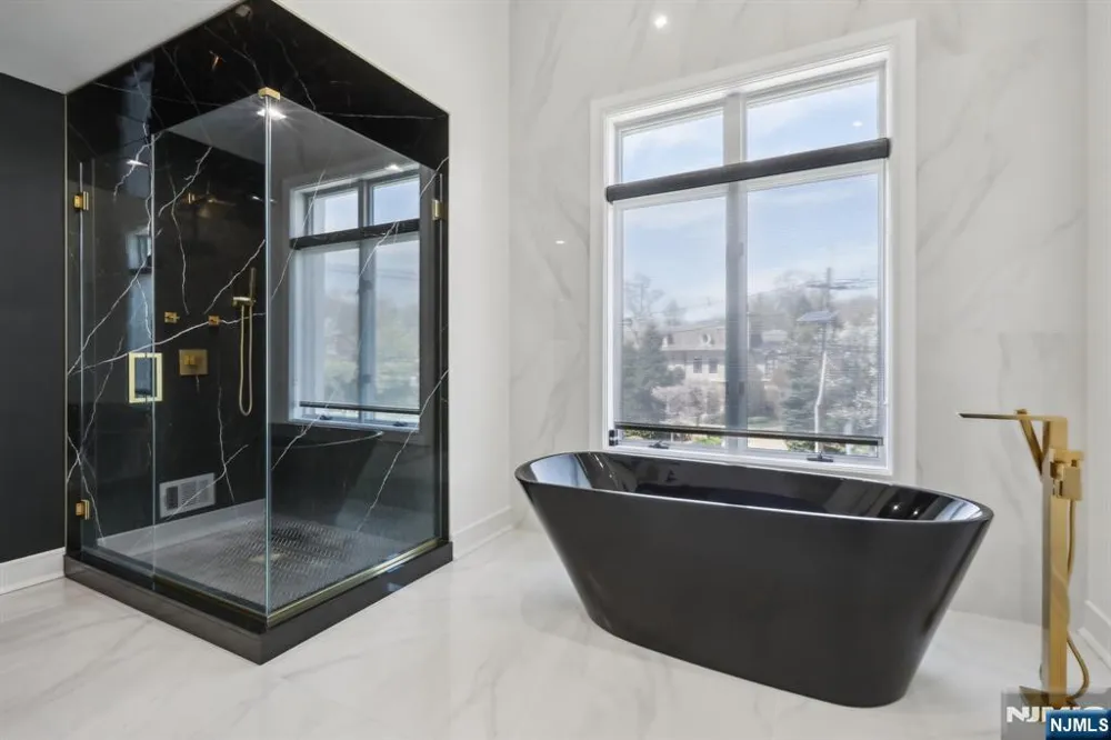 63 Roberts Road Englewood Cliffs, NJ 07632