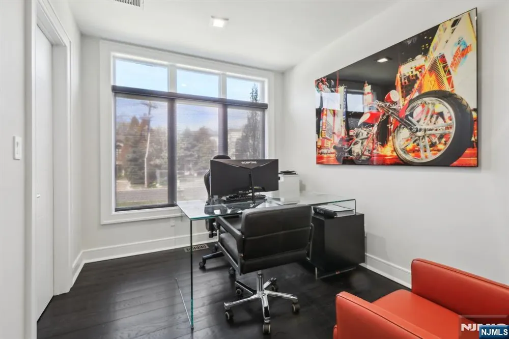 63 Roberts Road Englewood Cliffs, NJ 07632