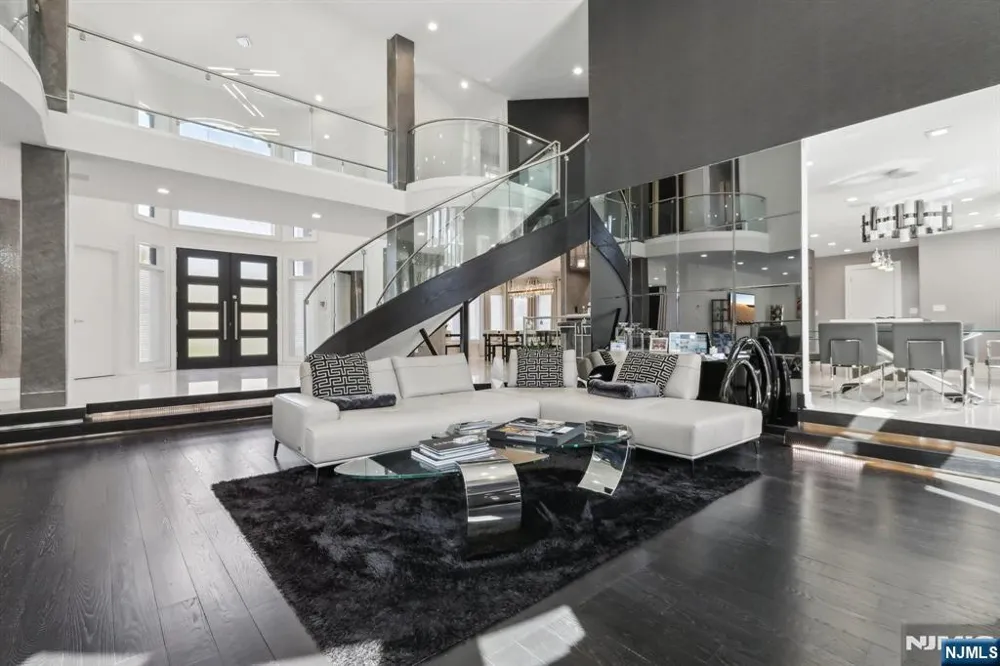 63 Roberts Road Englewood Cliffs, NJ 07632