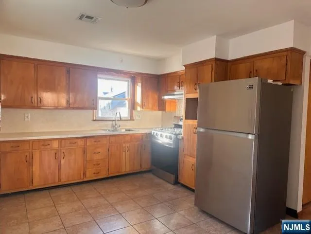 55 Alpine Street 2 Garfield, NJ 07026