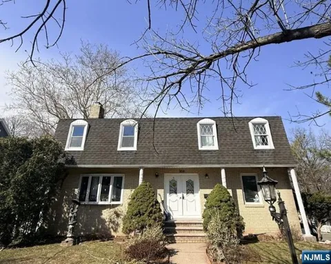 200 Larch Avenue
