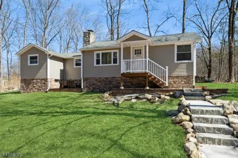 100 Poplar Ln