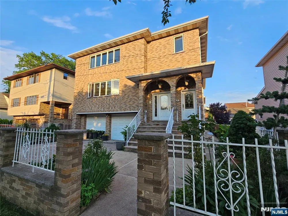 120 Johnson Avenue Wallington, NJ 07057