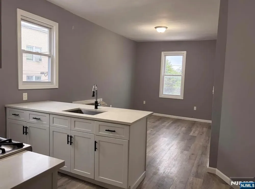 109 10th Street 2F Passaic, NJ 07055