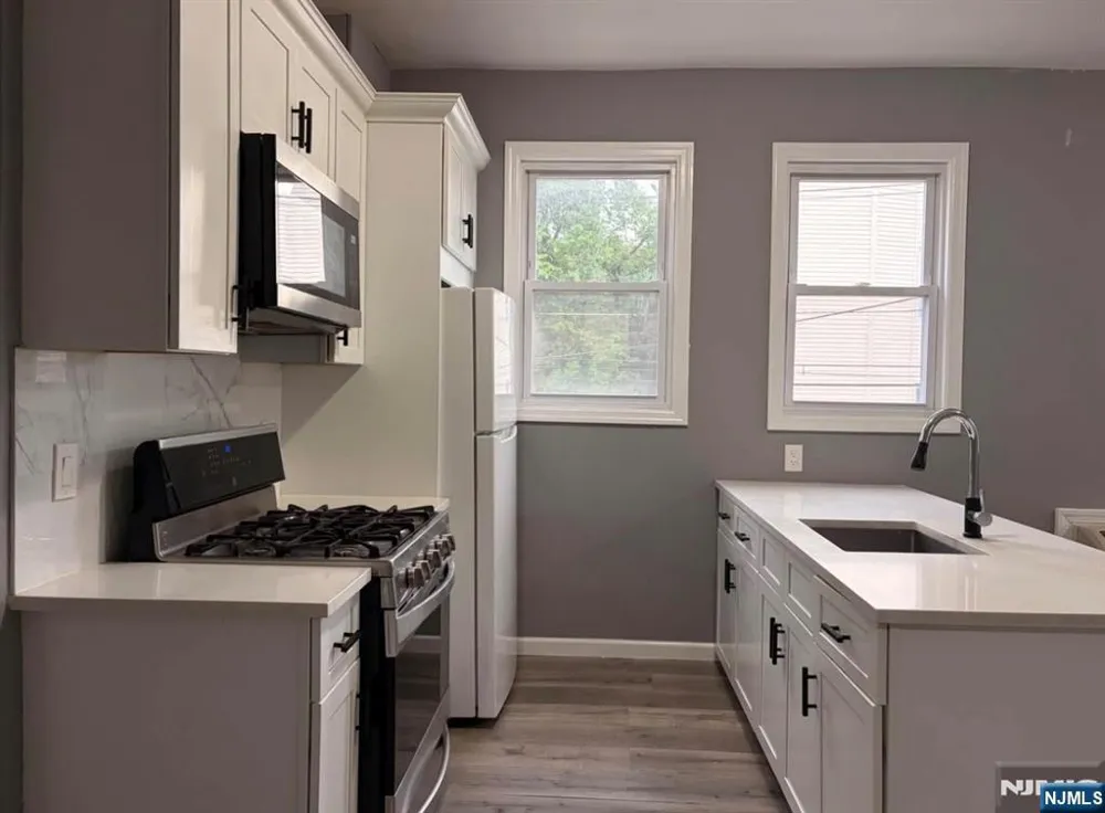 109 10th Street 2F Passaic, NJ 07055