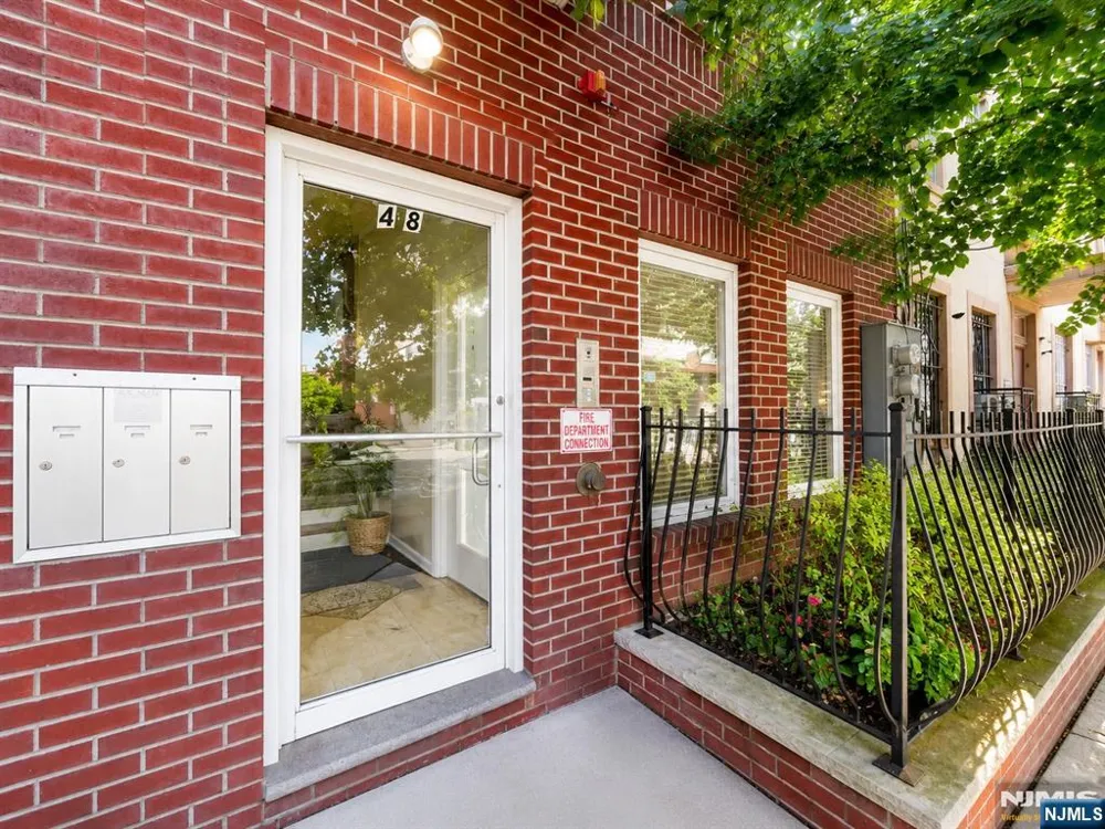 48 Union Street Newark, NJ 07105