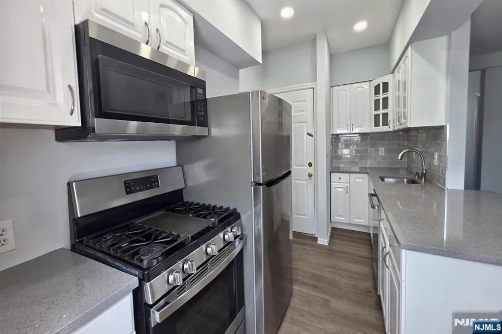 535 28th Street Union City, NJ 07087
