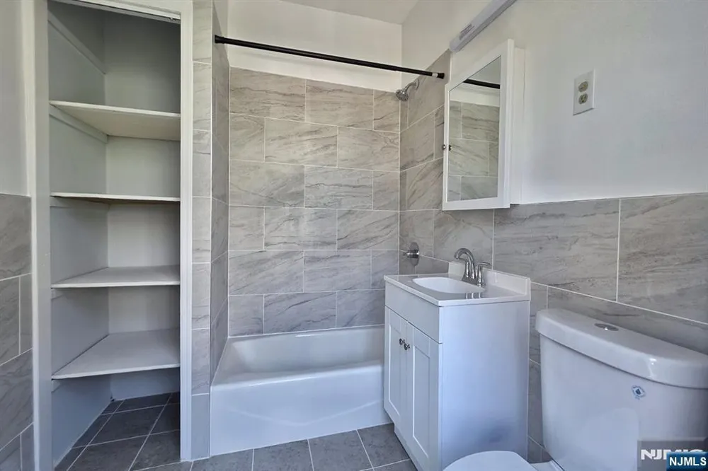 535 28th Street Union City, NJ 07087