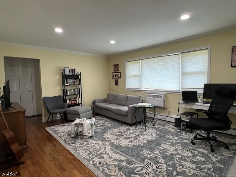 2 Virginia Dr Fair Lawn, NJ 07410