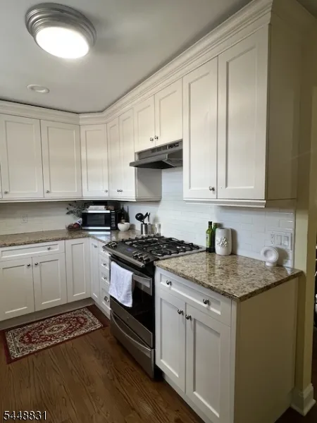 2 Virginia Dr Fair Lawn, NJ 07410