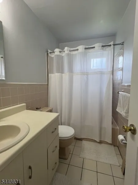 2 Virginia Dr Fair Lawn, NJ 07410