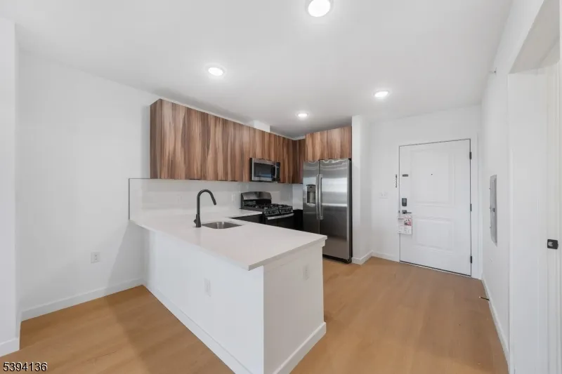 768 Bergen St #5D Unit 5D Newark City, NJ 07108