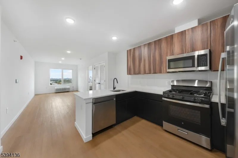 768 Bergen St #5D Unit 5D Newark City, NJ 07108