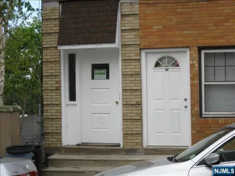 13 Columbia Terrace B