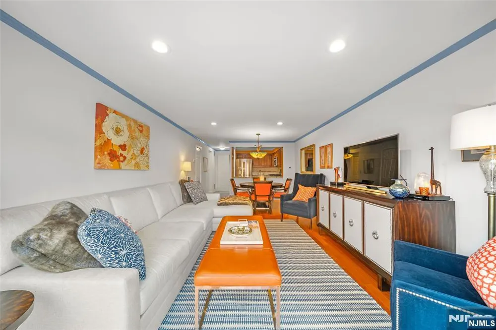303 Ellery Court 303 Edgewater, NJ 07020