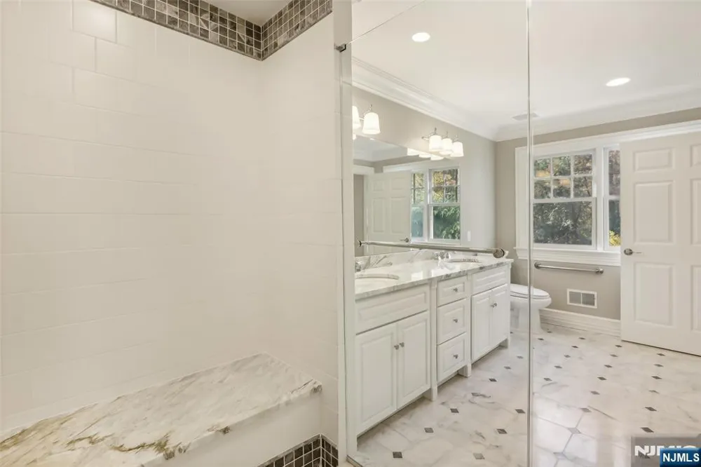 5 Winding Way Saddle River, NJ 07458