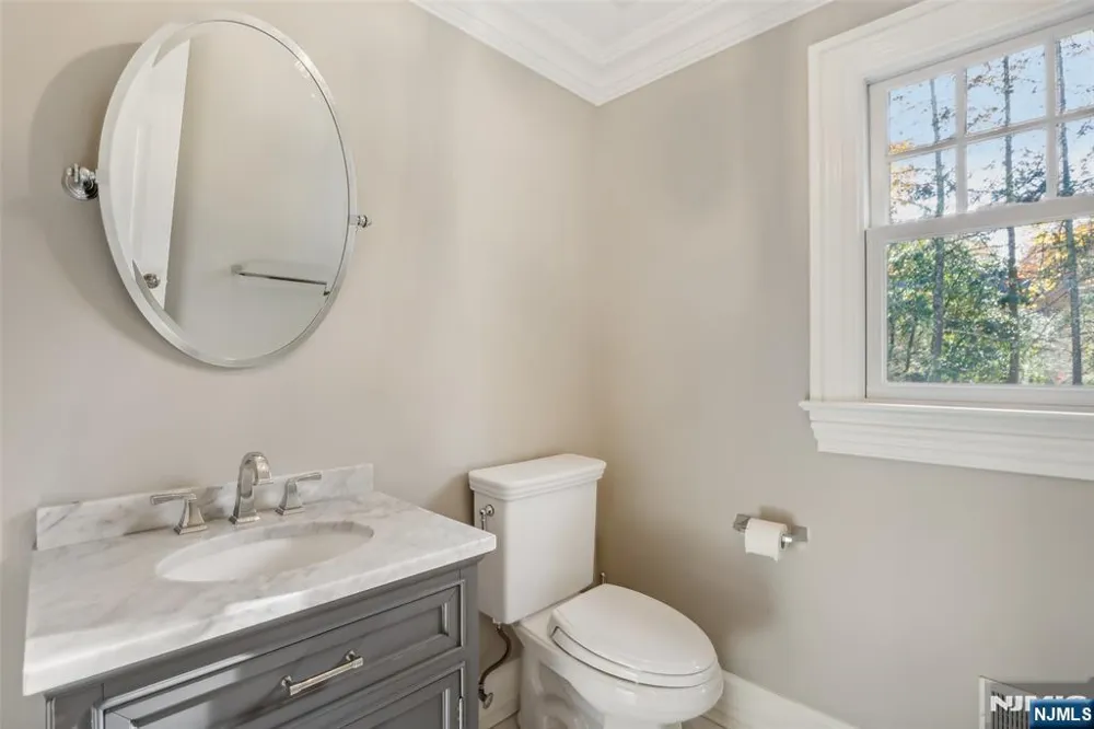 5 Winding Way Saddle River, NJ 07458