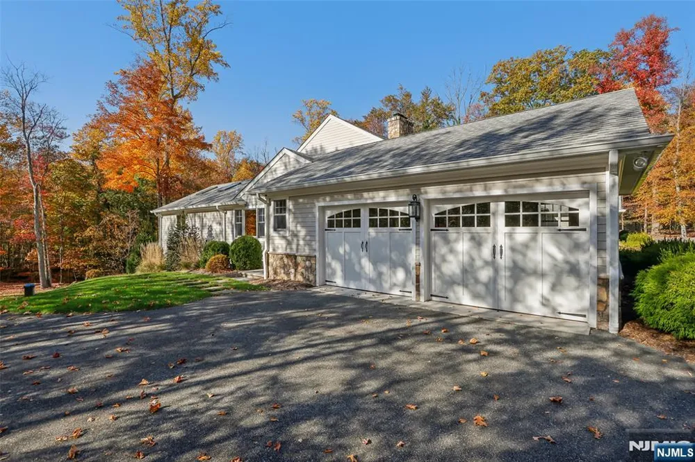 5 Winding Way Saddle River, NJ 07458