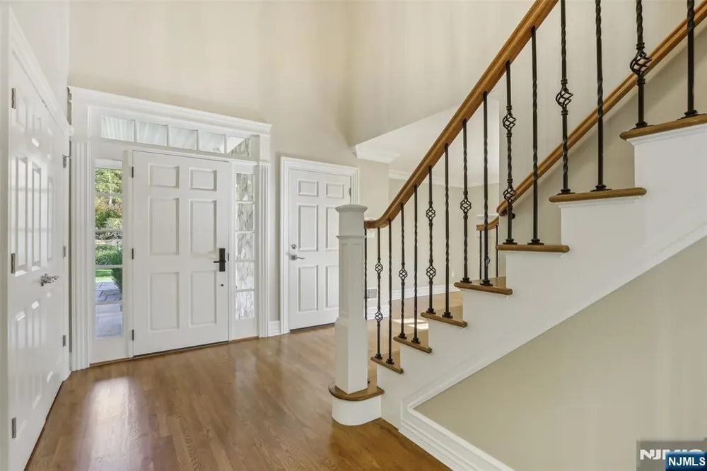 5 Winding Way Saddle River, NJ 07458