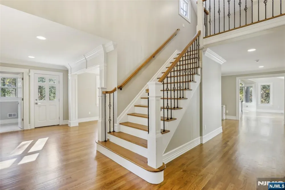 5 Winding Way Saddle River, NJ 07458