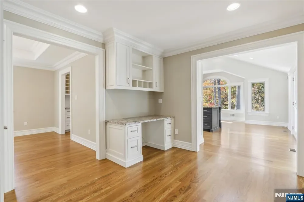 5 Winding Way Saddle River, NJ 07458