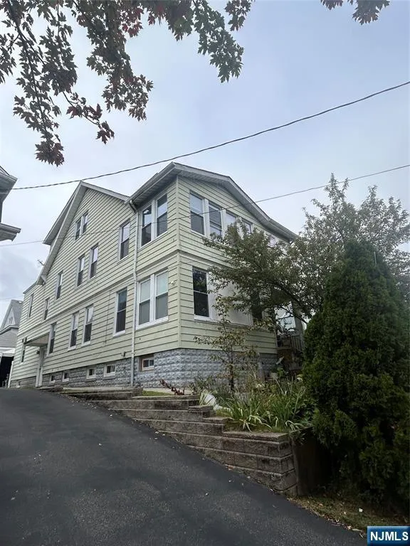 799 Kearny Avenue 2 Kearny, NJ 07032