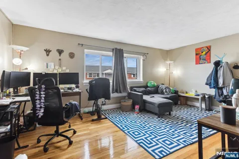 207 Polifly Road 2074