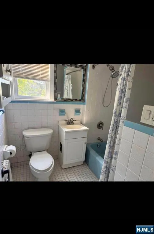 125 Terrace Avenue Lodi, NJ 07644