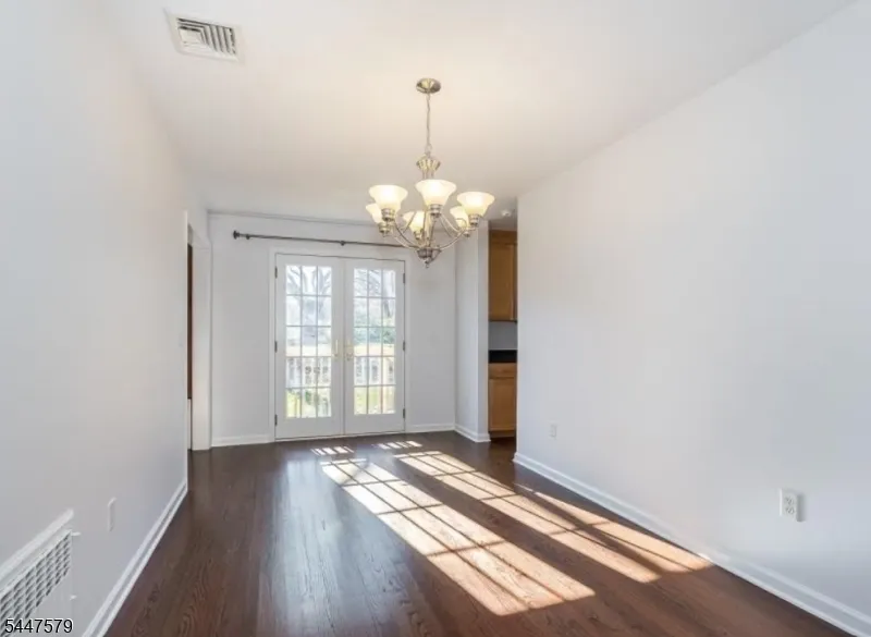 130 Littleton Rd Morris Plains, NJ 07950