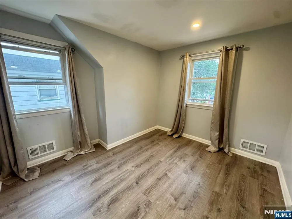 347 29th Street Paterson, NJ 07514