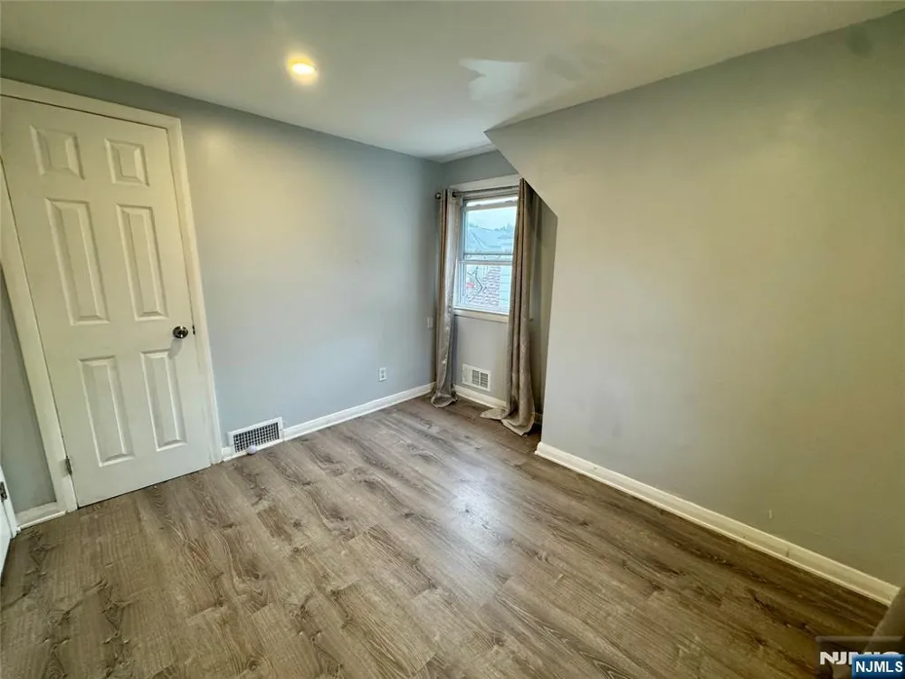 347 29th Street Paterson, NJ 07514