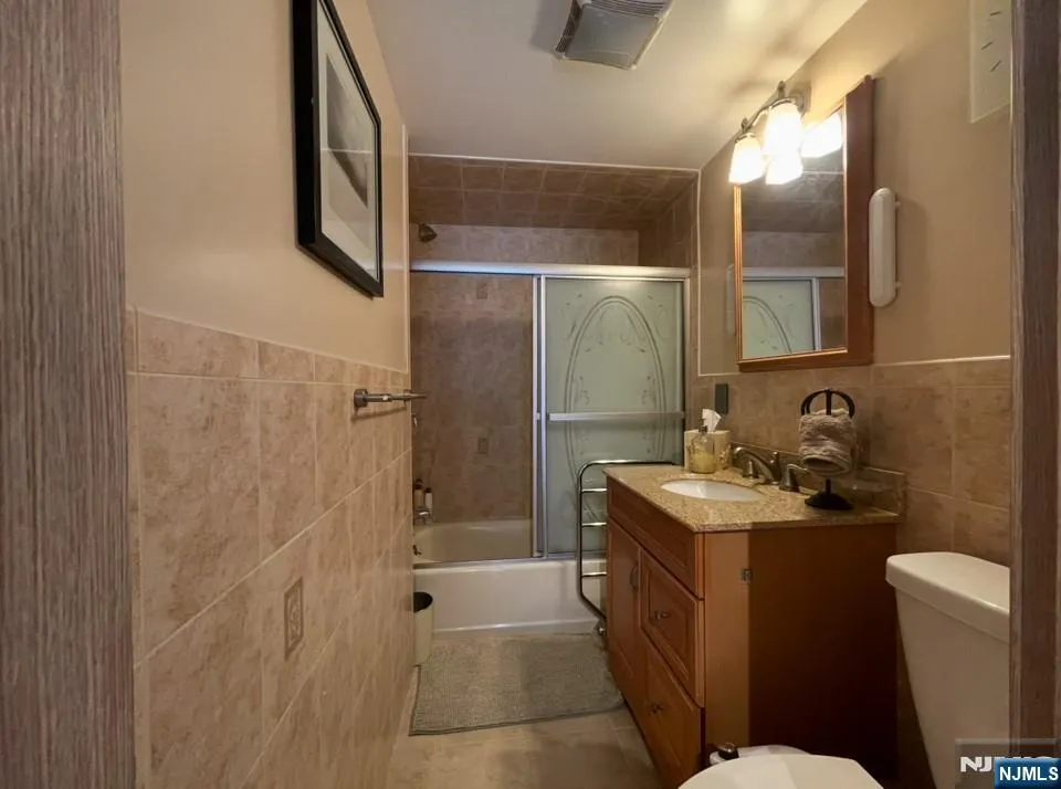 440 Tenafly Road Tenafly, NJ 07670