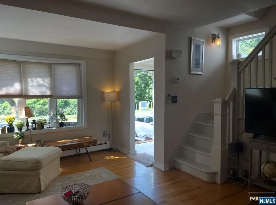 440 Tenafly Road Tenafly, NJ 07670