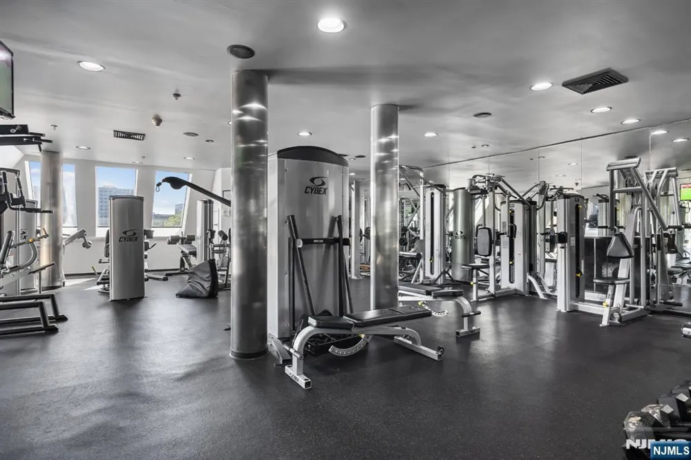 600 Harbor Boulevard 1146 Weehawken, NJ 07086