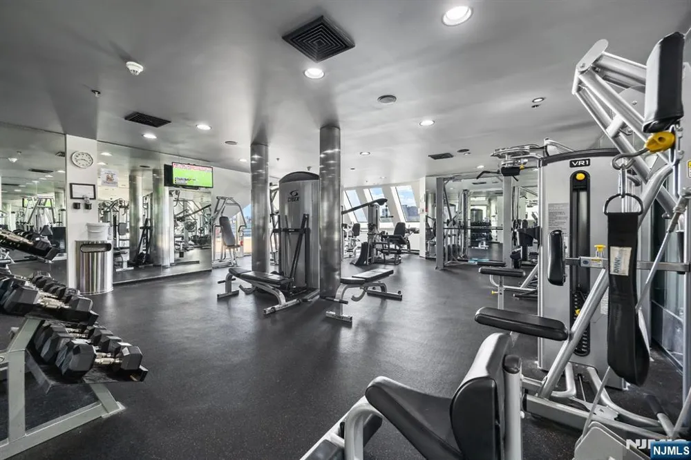 600 Harbor Boulevard 1146 Weehawken, NJ 07086