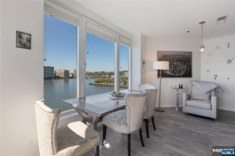 600 Harbor Boulevard 1146 Weehawken, NJ 07086