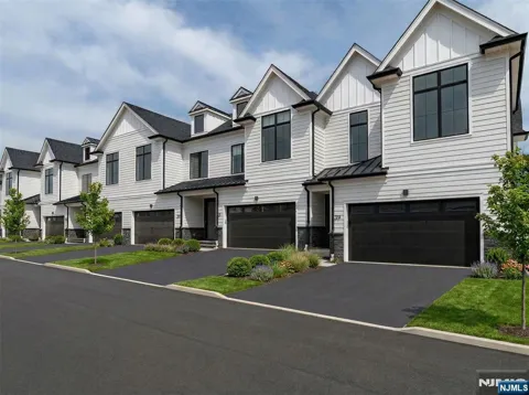 9 Feldman Court 9