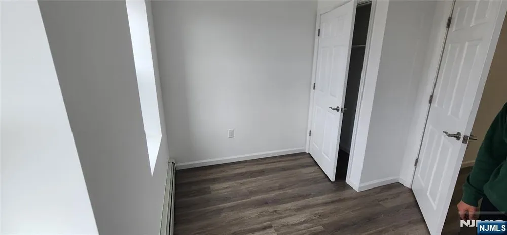 326 Broad Avenue Palisades Park, NJ 07650