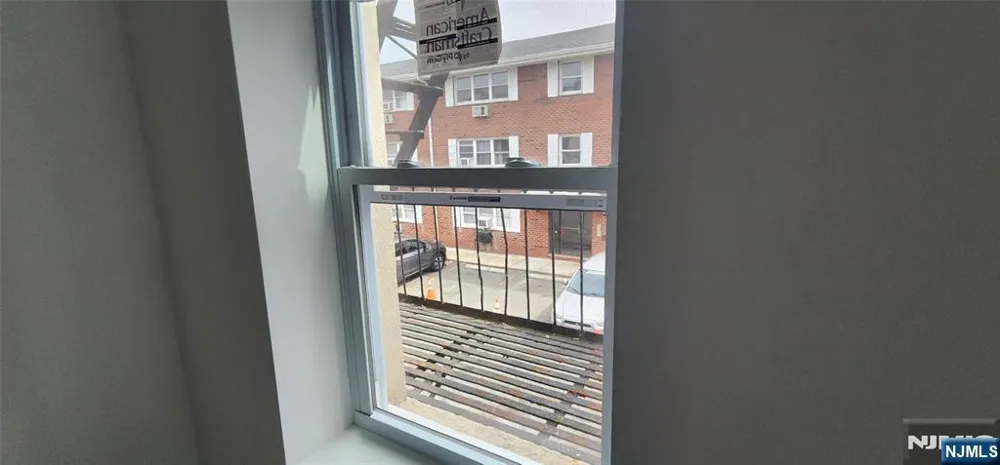 326 Broad Avenue Palisades Park, NJ 07650