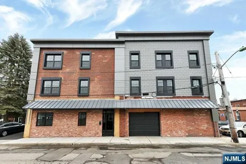 8 Personette Street 3