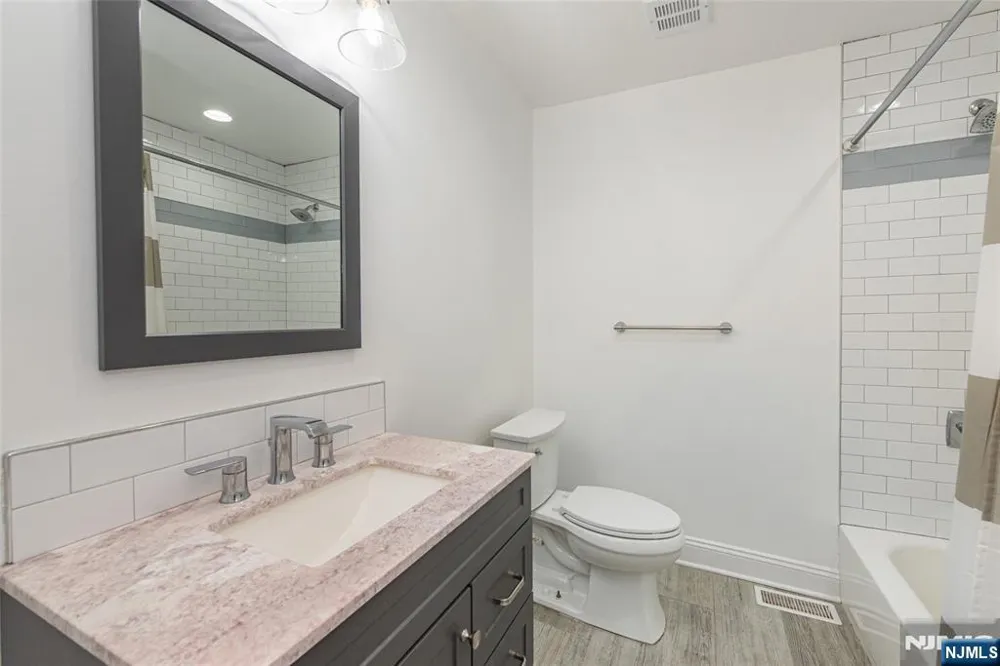 39-41 Park 1 Caldwell, NJ 07006