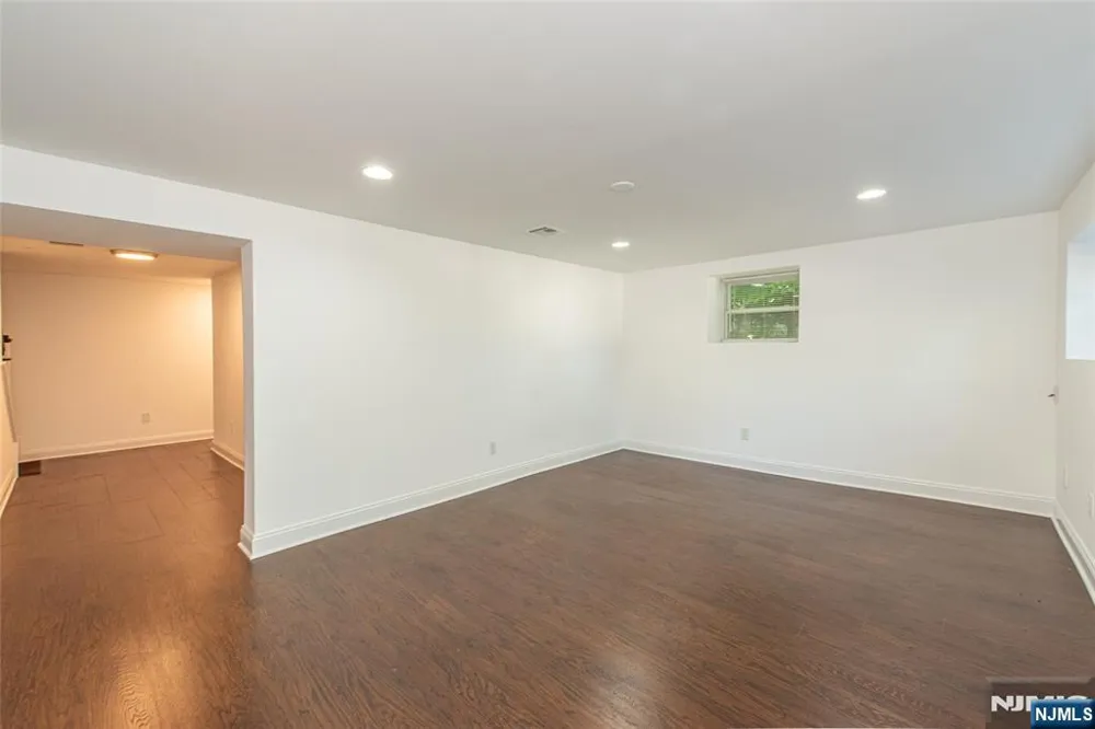 39-41 Park 1 Caldwell, NJ 07006