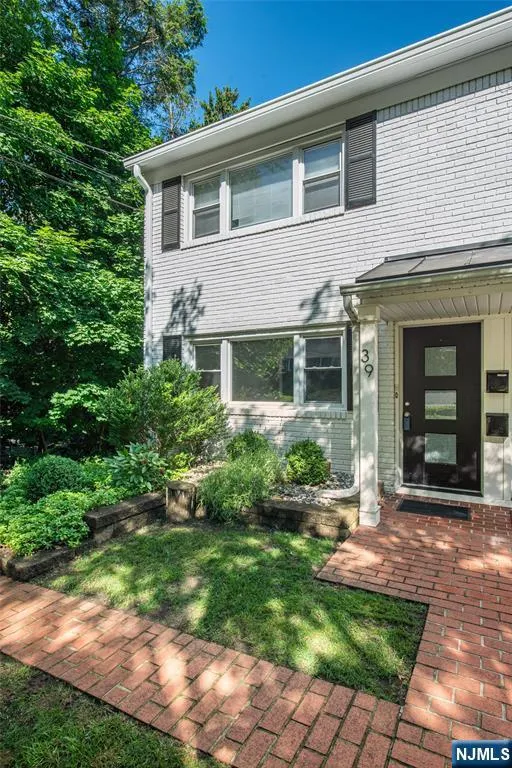 39-41 Park 1 Caldwell, NJ 07006