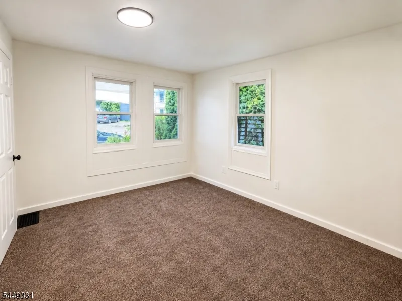 286 Chambers St Phillipsburg Town, NJ 08865