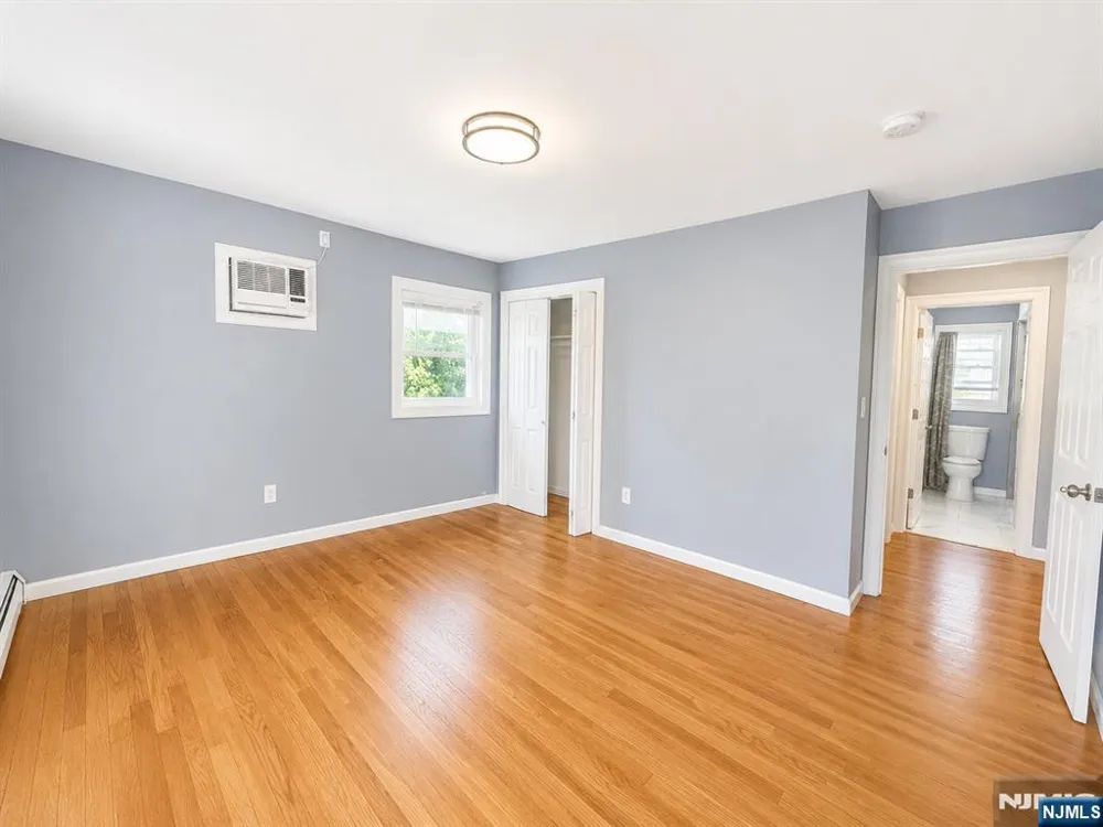15 Wallace Street Belleville, NJ 07109