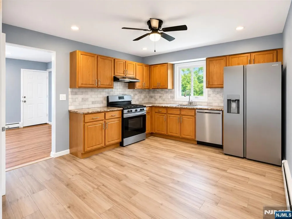 15 Wallace Street Belleville, NJ 07109