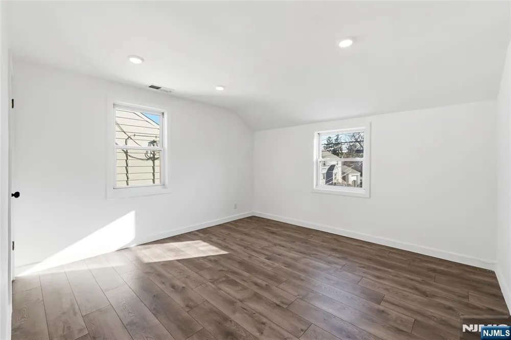 73 Macarthur Avenue Lodi, NJ 07644
