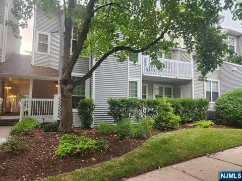 12 Gentry Drive