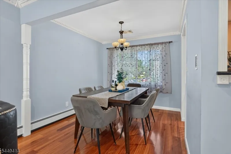 26 Cedar Dr Rochelle Park, NJ 07662